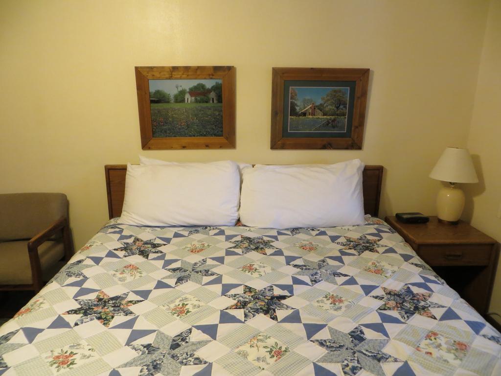 קאסטר Chief Motel מראה חיצוני תמונה